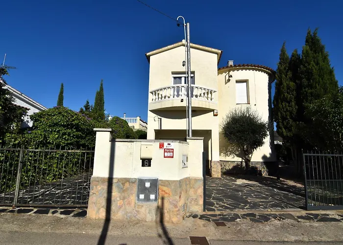 Vila Rnet - Casa Morere Roses